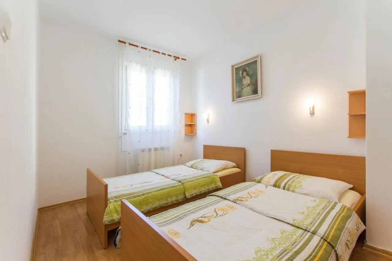Apartments With A Parking Space Vinez, Labin - 11851